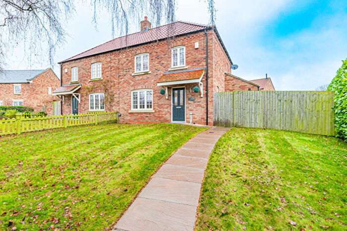 3 Bedroom Semi-Detached House For Sale In Church Street, Goldsborough, HG5