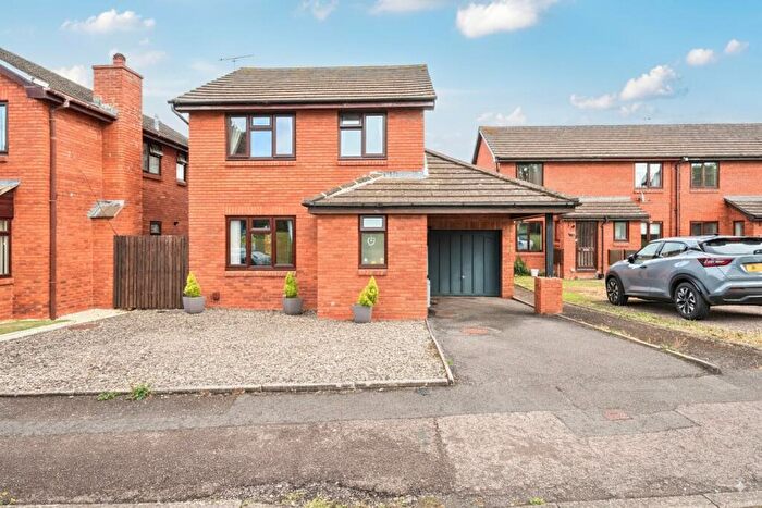 3 Bedroom Detached House For Sale In Bridle Road, Hereford, Herefordshire, HR4
