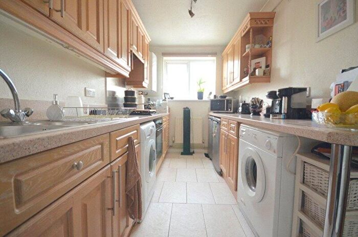 2 Bedroom Apartment To Rent In Chaplaincy Gardens, Hornchurch, Essex, RM11
