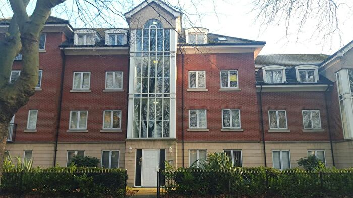 2 Bedroom Flat To Rent In Blackbird Road, Leicester, LE4