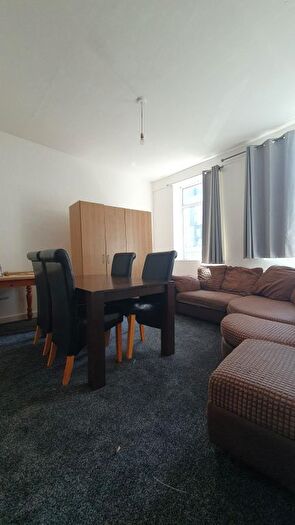 1 Bedroom Flat To Rent In City Road, Roath, Cardiff, CF24