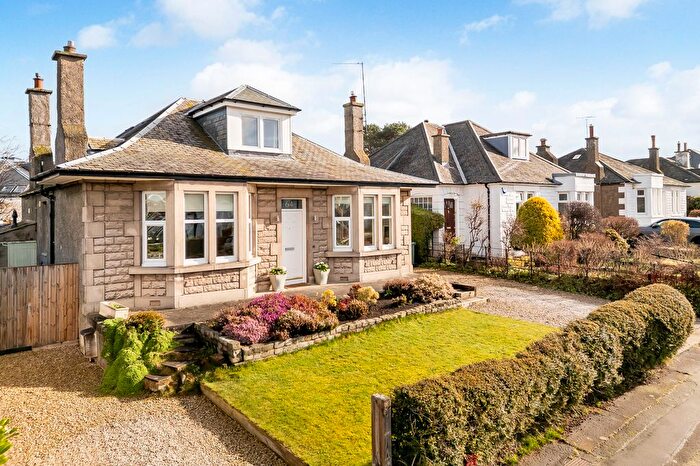 4 Bedroom Detached House For Sale In Craigcrook Avenue, Edinburgh, EH4