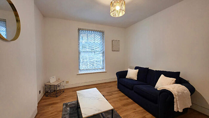 1 Bedroom Flat To Rent In Fanshaw Street, London, N1