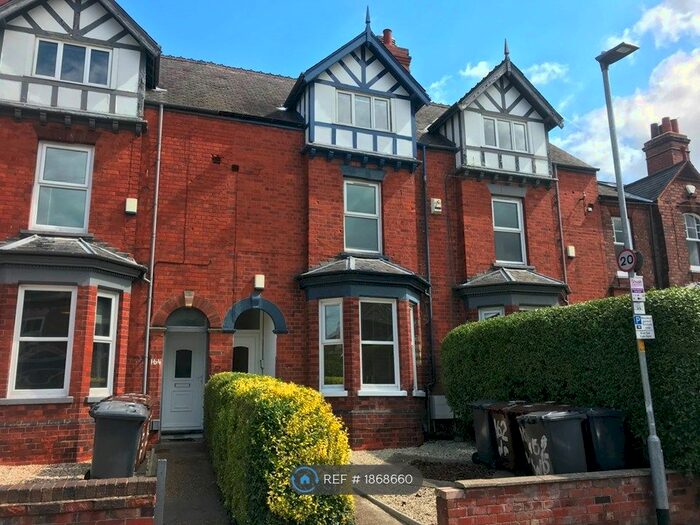 7 Bedroom Terraced House To Rent In West Parade, Lincoln, LN1