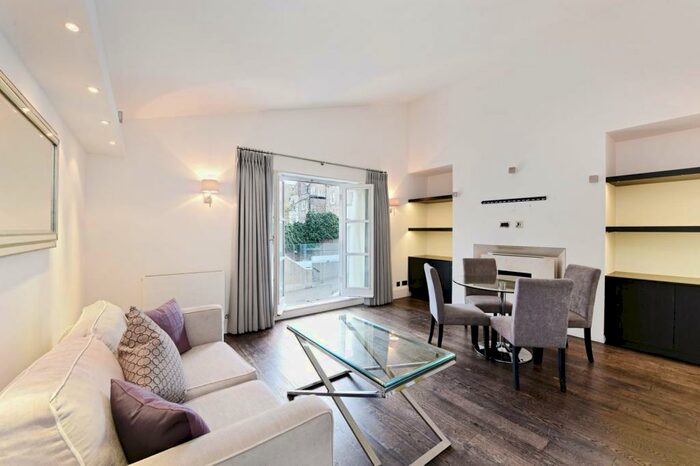 2 Bedroom Flat To Rent In Peony Court, SW10