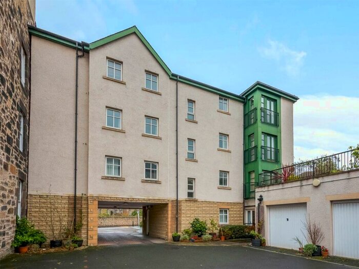 2 Bedroom House To Rent In Warriston Road, Edinburgh, EH3