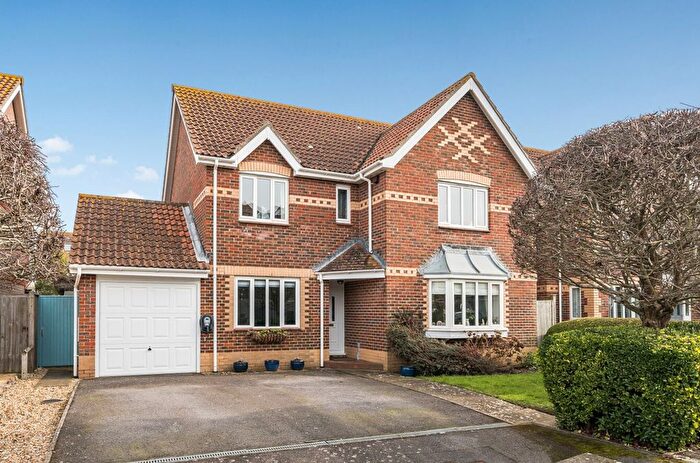 4 Bedroom Detached House For Sale In Jones Square, Selsey, PO20