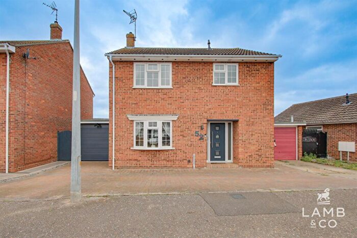 3 Bedroom Detached House For Sale In Crome Road, Clacton-On-Sea, CO16