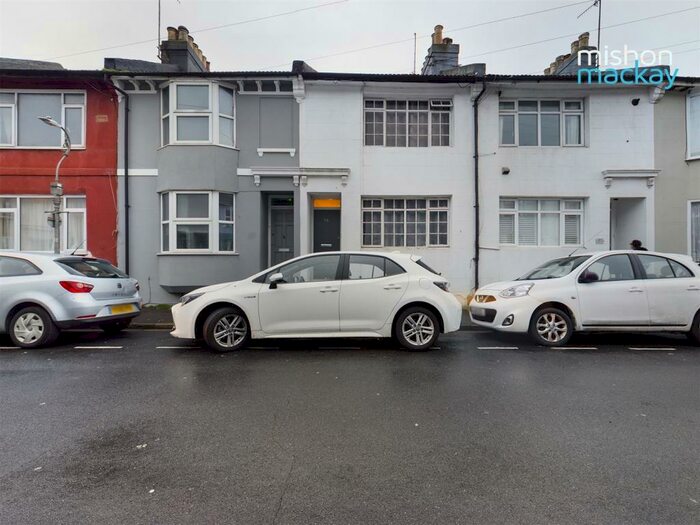 5 Bedroom House To Rent In Park Crescent Road, Brighton, BN2