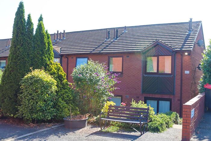 2 Bedroom Flat For Sale In Nesfield Road, Ilkeston, DE7
