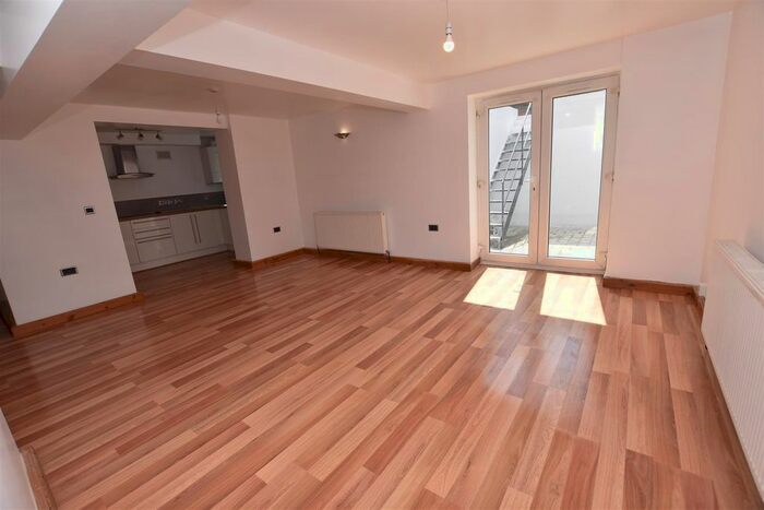 1 Bedroom Flat To Rent In Himbleton Road, Worcester, WR2