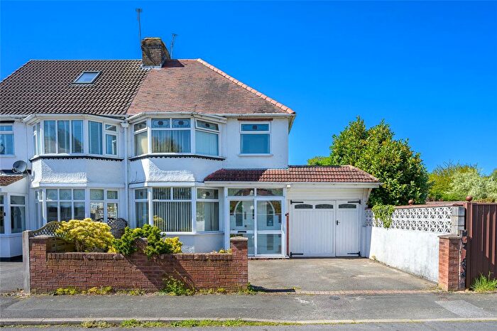 3 Bedroom Semi Detached House For Sale In Watson Road, Fordhouses, Wolverhampton, West Midlands, WV10
