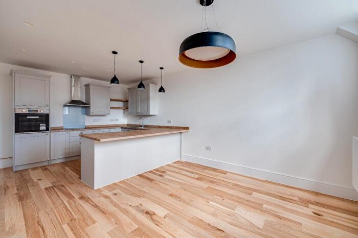 2 Bedroom Duplex To Rent In Overleigh Road, Chester, Cheshire, CH4