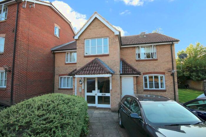 1 Bedroom Apartment To Rent In Horndean Road, Bracknell, RG12