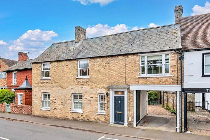 4 Bedroom Detached House For Sale In St. Neots, Buckden, PE19