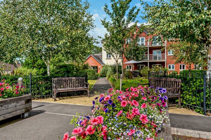 2 Bedroom Apartment For Sale In Squire Court, Raleigh Mead, South Molton Devon, EX36