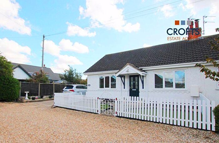 2 Bedroom Bungalow For Sale In Carlton Avenue, Healing, DN41