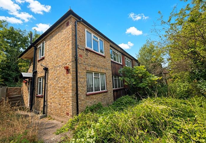 2 Bedroom Flat For Sale In Geoffrey Road, Brockley, London, SE4
