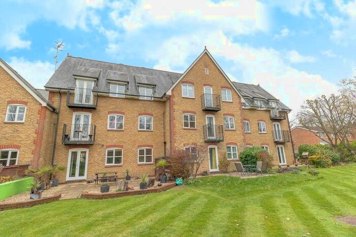 1 Bedroom Apartment To Rent In Sele Mill, North Road, Hertford, SG14