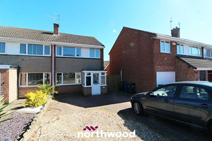 3 Bedroom Semi-Detached House To Rent In Ambleside Crescent, Sprotbrough, Doncaster, DN5