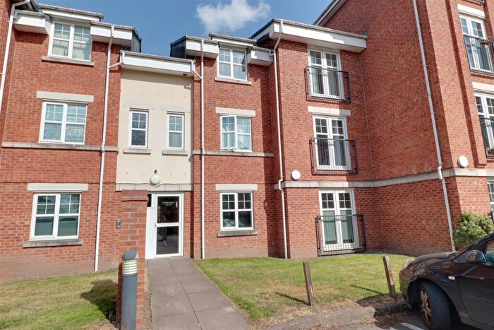 2 Bedroom Apartment To Rent In Dale Way, Crewe, CW1
