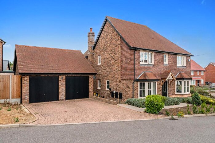 4 Bedroom Detached House For Sale In Braeburn Drive, The Appleyard, Hoo, Kent., ME3