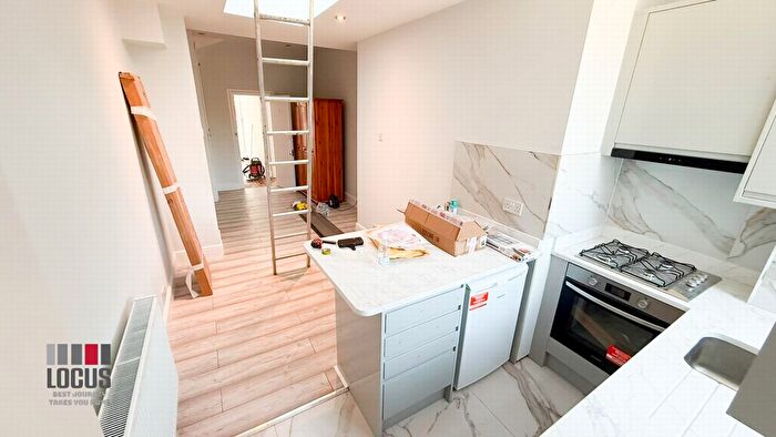 1 Bedroom Studio To Rent In Park Avenue, London, N13