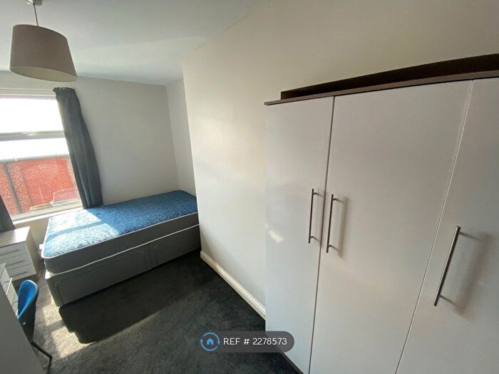 4 Bedroom Terraced House To Rent In Wildman Street, Preston, PR1