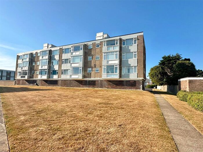 2 Bedroom Apartment For Sale In Victoria Road, Milford On Sea, Lymington, Hampshire, SO41