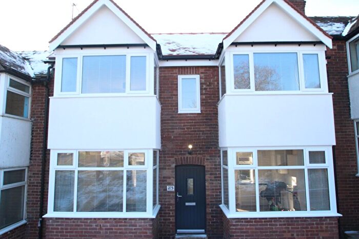 2 Bedroom House To Rent In Broadway, Horsforth, Leeds, West Yorkshire, LS18