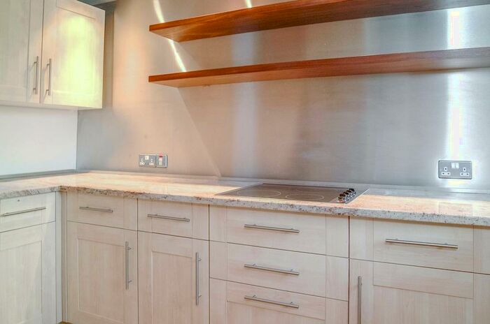 2 Bedroom Flat To Rent In Dingley Road, Islington, London, EC1V