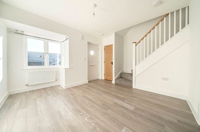 2 Bedroom End Of Terrace House To Rent In Prospect Place, Prospect Road, Alresford, Hampshire, SO24