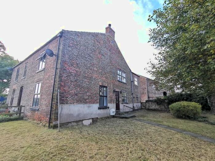 2 Bedroom Semi-Detached House To Rent In Methley Lane, Methley, Leeds LS26