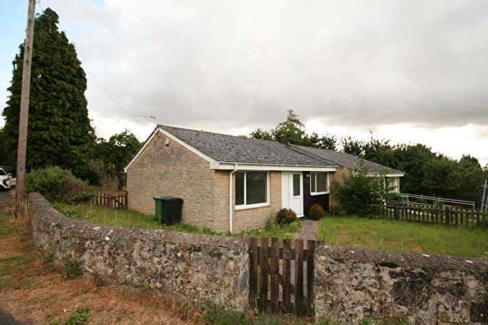 2 Bedroom Detached Bungalow To Rent In Field Lane Cuddesdon, OX44