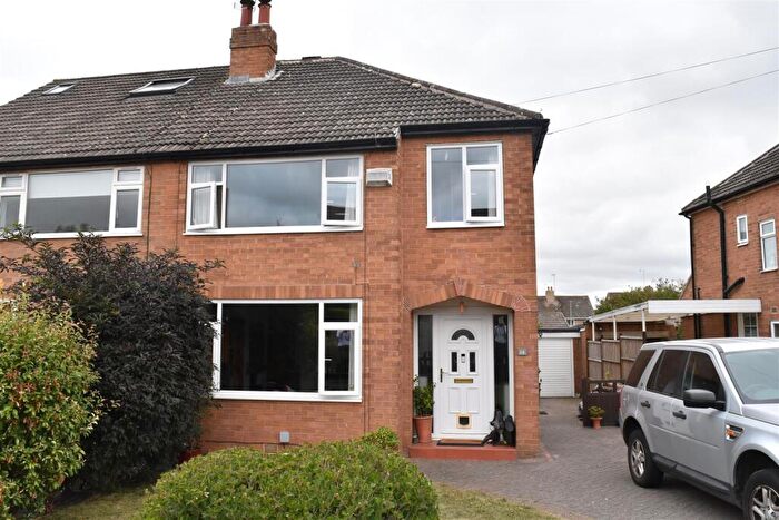4 Bedroom Semi-Detached House To Rent In Ling Croft, Boston Spa, LS23
