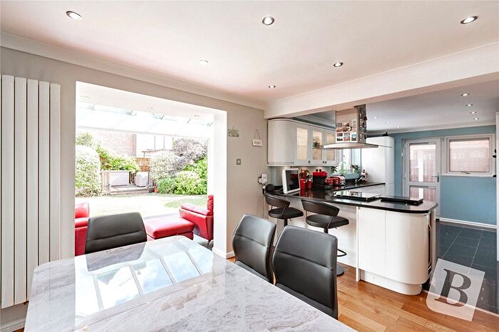 4 Bedroom Detached House To Rent In Rayburn Road, Hornchurch, Essex, RM11