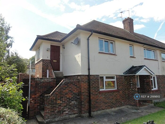 2 Bedroom Maisonette To Rent In Smith Road, Chatham, ME5