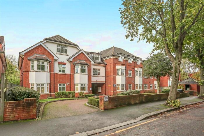 2 Bedroom Flat To Rent In Albion Road, Sutton, SM2