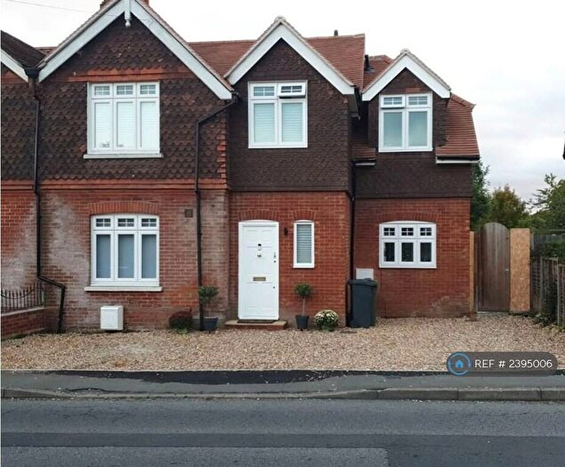 4 Bedroom Semi Detached House To Rent In Pirbright Cottages, Guildford, GU3