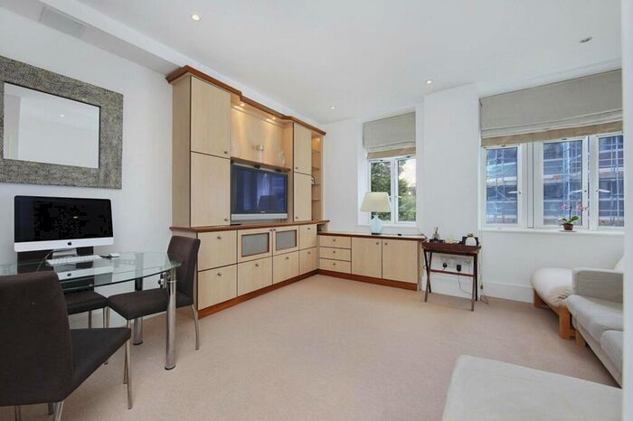 1 Bedroom Flat To Rent In Henriques Street, Aldgate, London, E1