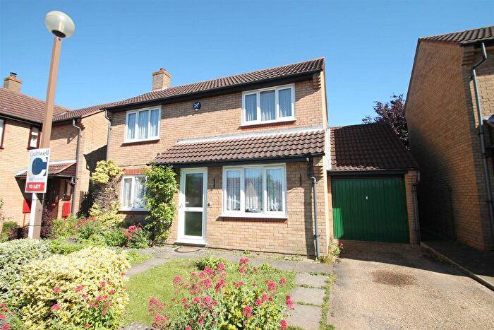 3 Bedroom Detached House To Rent In Forches Close, Emerson Valley, Milton Keynes, MK4