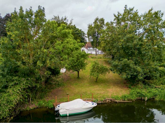3 Bedroom Link Detached House To Rent In Church Street, Wyre Piddle, Pershore, WR10