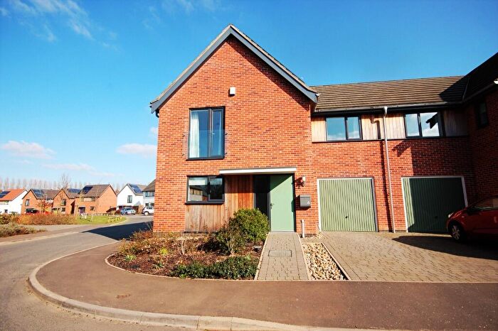 3 Bedroom Semi-Detached House To Rent In Shire Horse Way, Watton, IP25