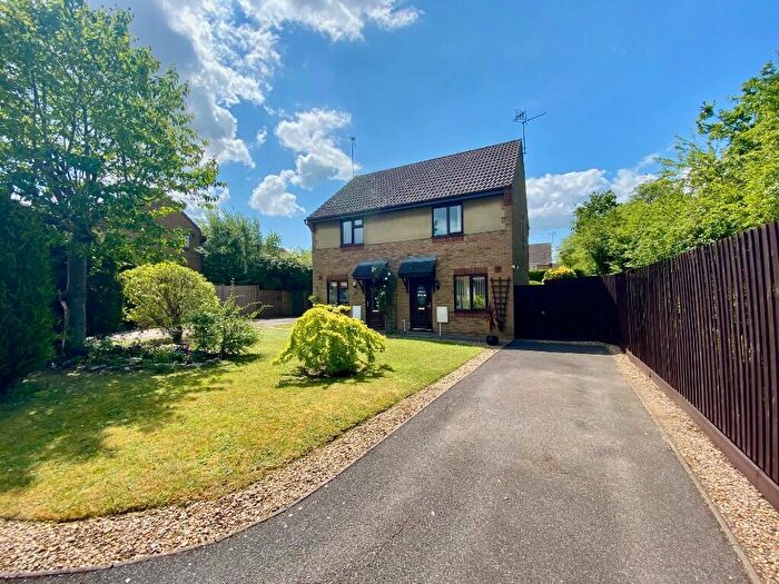 2 Bedroom Semi-Detached House For Sale In Hoylake Drive, Farcet, Peterborough, Cambridgeshire, PE7