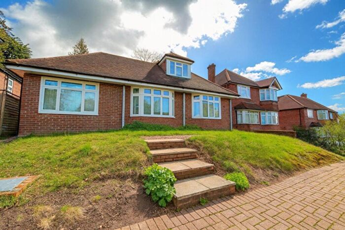 1 Bedroom Apartment To Rent In Coningsby Road, H13