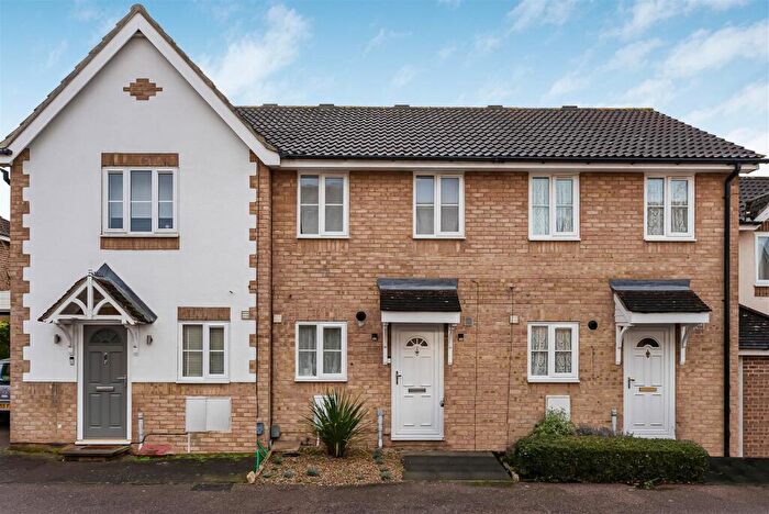 2 Bedroom Terraced House For Sale In The Copse, Hertford, SG13