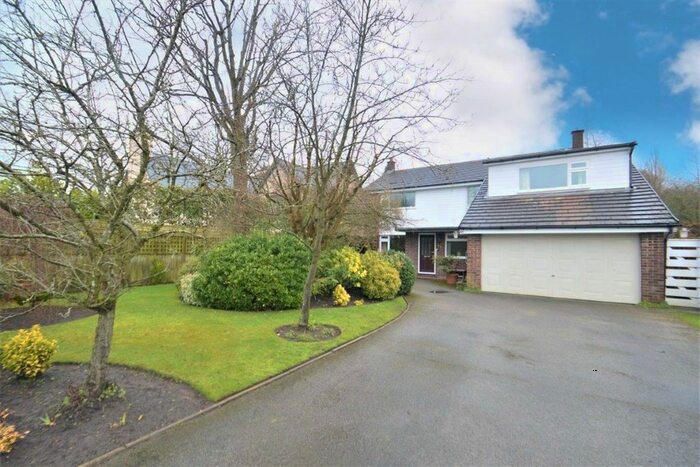 4 Bedroom Detached House For Sale In Oakleigh, Knutsford, WA16