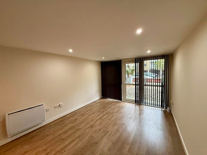 2 Bedroom Apartment To Rent In The Quartz, Hall Street, Birmingham, B18