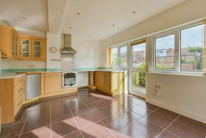 2 Bedroom Detached Bungalow To Rent In Littleover Crescent, Littleover, Derby, DE23