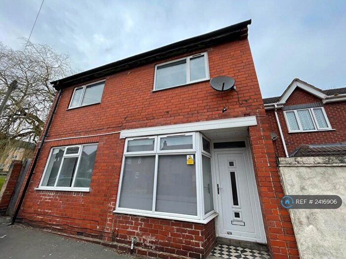 4 Bedroom Detached House To Rent In Crossgate Road, Dudley, DY2